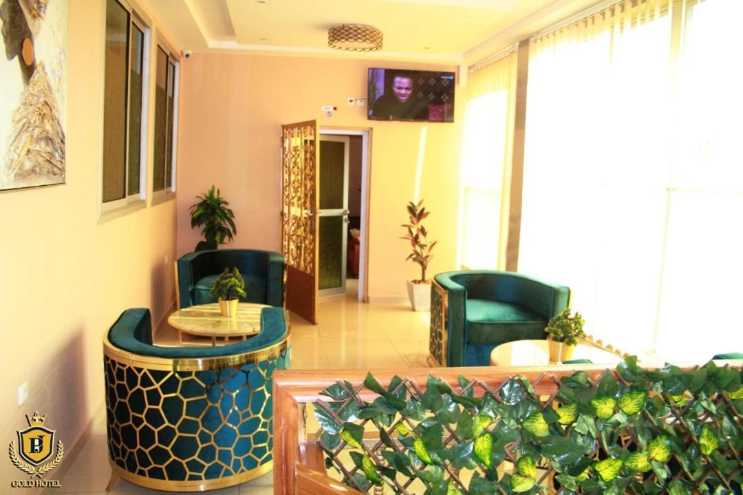 Gold Hotel Bafang Luaran gambar