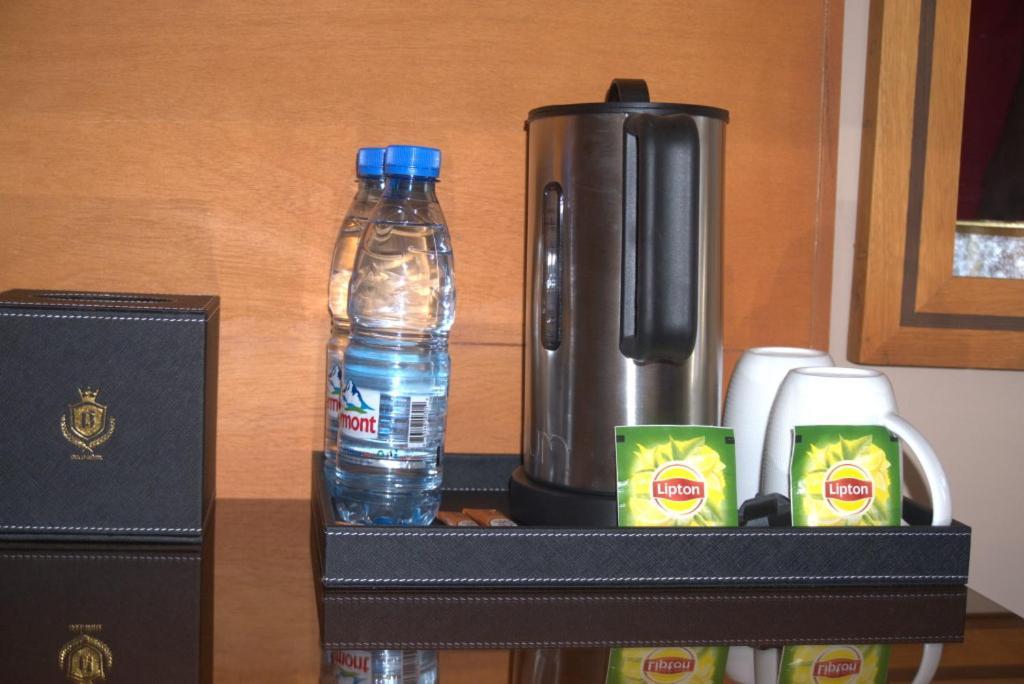 Gold Hotel Bafang Luaran gambar