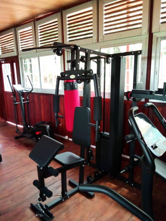 Gold Hotel Bafang Luaran gambar
